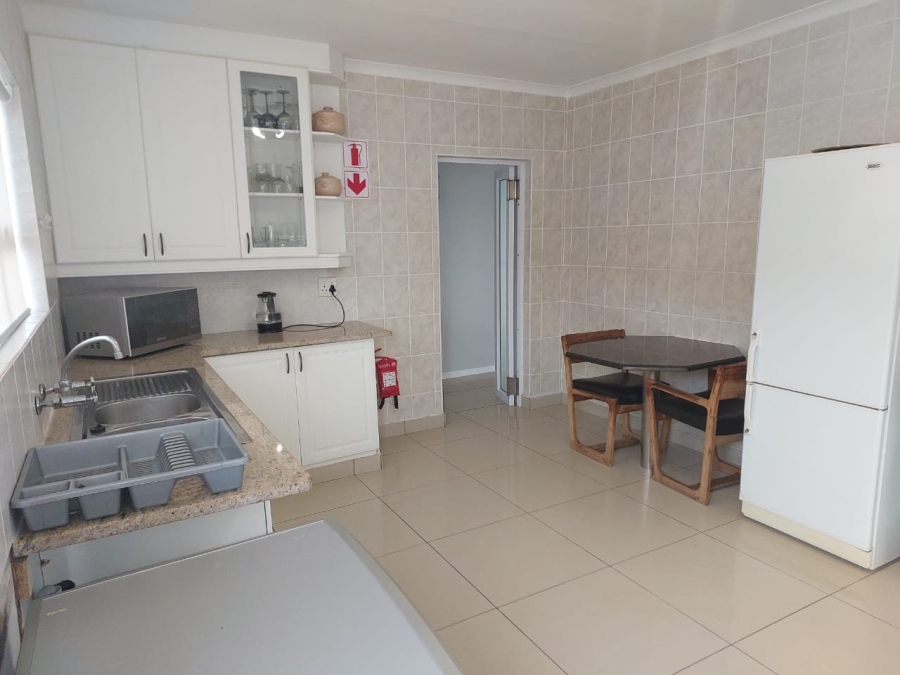 8 Bedroom Property for Sale in Hartenbos Heuwels Western Cape